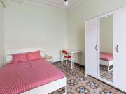 Habitación en piso compartido de 9 habitaciones en La...