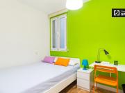 Habitación en piso compartido en alquiler en Almagro, Madrid