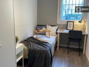 Habitación en piso compartido en alquiler en Aluche, Madrid