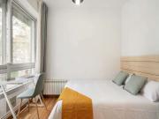 Habitación en piso compartido en alquiler en Atalaya, Madrid