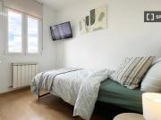 Se alquila habitación compartida en Campamento, Madrid
