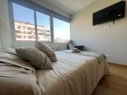 Habitación en piso compartido en alquiler en Cuatro...
