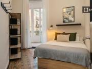 Habitación en piso compartido en alquiler en Eixample,...