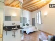 Habitación en piso compartido en alquiler en El Gòtic,...