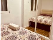 Habitación en piso de 2 habitaciones, Embajadores