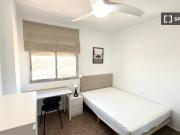 Se alquila habitación en En Corts, Valencia