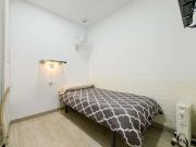 Habitación en piso compartido de 4 habitaciones, La...