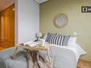 Habitación en piso compartido en alquiler en Legazpi, Madrid