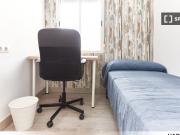 Habitación en piso compartido en alquiler en Los...