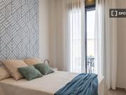 Se alquila habitación en piso compartido de 4...