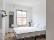 Habitación en piso compartido en alquiler en Numancia,...