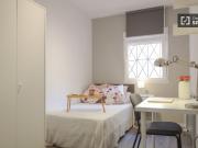 Habitación en piso compartido en alquiler en Numancia,...