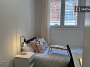 Habitación en piso compartido en alquiler en Numancia,...