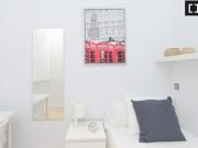 Habitación en piso compartido en alquiler en Sol, Madrid