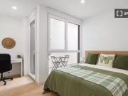 Habitación en piso compartido en Berruguete, Madrid