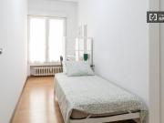 Habitación en piso compartido en Castillejos, Madrid