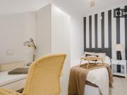 Habitación en piso compartido en Castillejos, Madrid