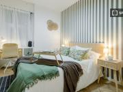 Habitación en piso compartido en Castillejos, Madrid