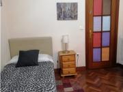 Se alquila habitación en piso compartido en Gros, San...