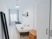 Habitación en piso compartido en Niño Jesús, Madrid