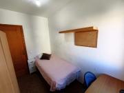 Habitacion en piso compartido zona universidad solo chicas