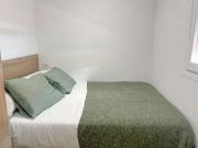 Habitación en piso de 10 habitaciones en San Diego, Madrid