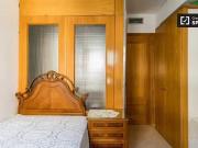 Habitación en piso de 3 habitaciones en alquiler en...