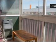 Habitación en piso de 3 habitaciones en Sant Martí SOLO...