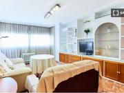 Habitación en piso de 4 dormitorios en Nervión, Sevilla