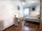 Habitación en piso de 4 habitaciones en alquiler en...