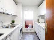 Habitación en piso de 5 dormitorios en Alcalá de...