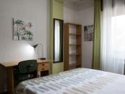 Habitación en piso de 5 habitaciones en Alcalá de Henares Habitación en piso de 5 habitaciones en Alcalá de Henares