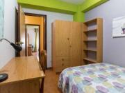 Habitación en piso de 5 habitaciones en Alcalá de Henares Habitación en piso de 5 habitaciones en Alcalá de Henares