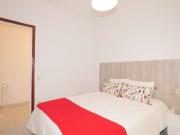 Habitación en piso de 5 habitaciones en alquiler en El...