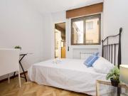 Habitación en piso de 5 habitaciones en alquiler en...