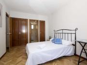 Habitación en piso de 5 habitaciones en alquiler en...