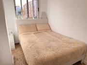 Habitación en piso de 5 habitaciones en Ciutat Jardí,...