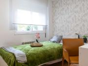 Habitación en piso de 5 habitaciones en Madrid