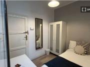 Habitación en piso de 5 habitaciones en Madrid