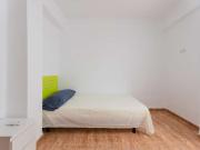 Habitación en piso de 5 habitaciones, Torrefiel, Valencia