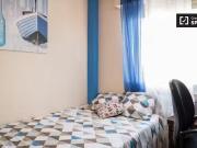 Habitación en piso de 6 habitaciones, Alcalá de Henares