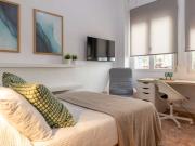 Habitación en piso de 6 habitaciones en Embajadores, Madrid