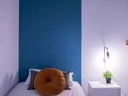 Habitación en Plaça de Sant Lluís Bertran