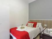 Habitación en Plaza de Santa Ana, Cortes