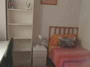 Habitación en tranquila casa céntrica