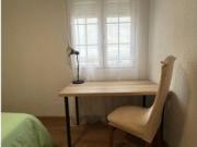 Habitación en un apartamento compartido de 4...