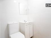 Habitación en un apartamento compartido de 5...