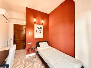 Habitación en un apartamento compartido de 6...