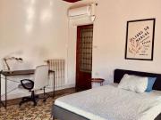 Habitación en un apartamento compartido de 6...