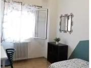 Habitación en un piso compartido de 6 habitaciones en...